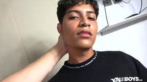 Elías Cruz Casting raw twink gets big dick POV handjob