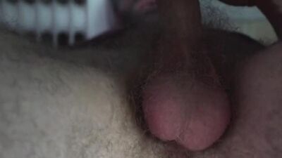 Amateur dude is flashing his ass in this close-up video