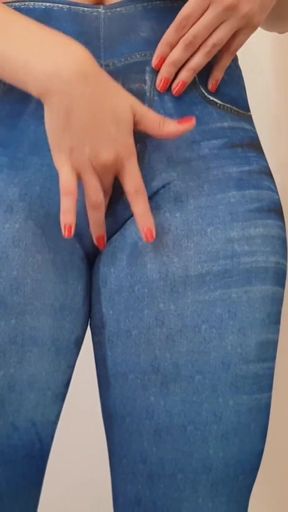 Hot girl trying on fitness leggings   Clip 1