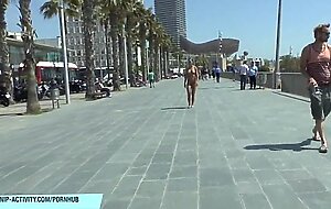 Victoria Sweet shows her sexy naked body on public streets