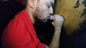 pegacao entre machos hot guy leva no buraco da gloria - cena 01