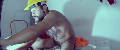 Loot Those Feet - Smoking Worker