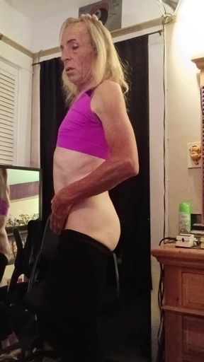 Mature CD Janis Wylde going to my gym always gets me off