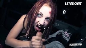 Haunted Bus Adventure: Jezzicat's Spooky Halloween Encounter!