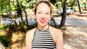 Eva, 30ans, serveuse !