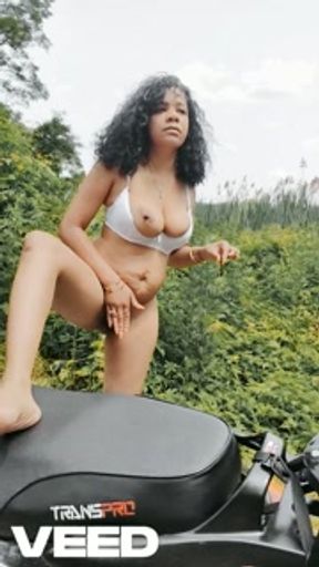 PUBLIC SOLO FEMALE PARK BIKER FEMALE JAMAICA ISLAND GIRLS