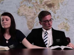 Mormon amateur gives her boyfriend a handjob in office