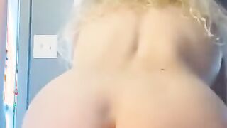 Lusty pawg fucks a zucchini and squirts rough before having it for dinner