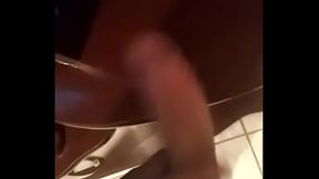 Batendo o pau na mesa