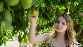 Unripe Fruit Eliza Eves Is A Slutty Neighbor - Sex Movies Featuring Peghim