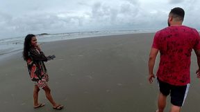 aventura na praia: lukas enfiou o pau na buceta da safada magrinha ate o fim!
