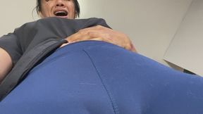 I peed in my gym leggings.