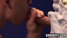 Horny dude gets on top and takes bare pounding from BF