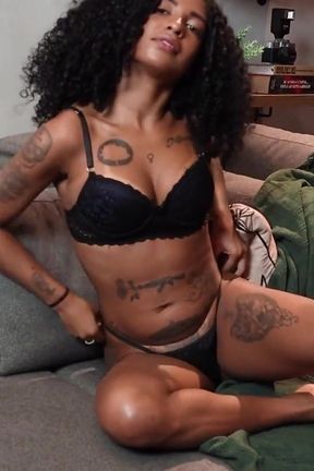 No Man Wants to Fuck Me. I Fuck Myself.