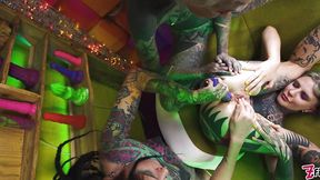 Alternative babe takes cum in her ass&#x1F351; from two goth sluts