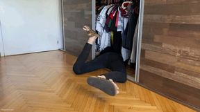 TICKLING BIG FEET STUCK IN THE CLOSET - MOV HD