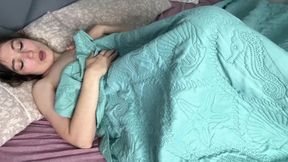 Morning Pussy Pleasure. Intense Fingering to Real Orgasm