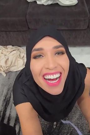 cumming to Briana&#039;s Rescue - a Hijab Fantasy