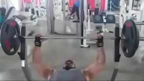 El bulto del entrenador