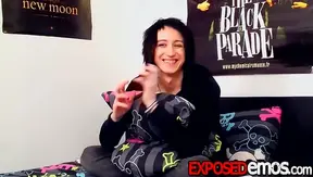 Tattooed Emo Guy Jerks Off with Big Plug — Intense Solo Release – NaughtyJake 18+