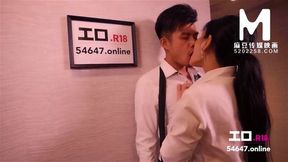 【国产】麻豆传媒作品/MDX 0022 欲女上司/免费观看