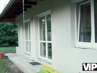 VIP4K. Peach Lollypop showed her twat and then this happened...