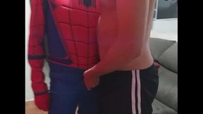 fodendo com o homem aranha no carnaval