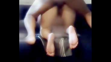 Pinay Cowgirl sa Sofa