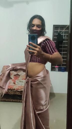 Beautiful Ladyboy Roshni Amateur Homemade Fun and Cumshot   Clip 1