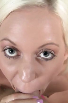 Kacey Villainess in fuck her pretty little mouth