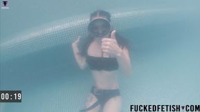 Yessica Bunny cast first scene underwater fins pool