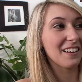 Maddy and Lilly Banks are teen lesbians who fuck