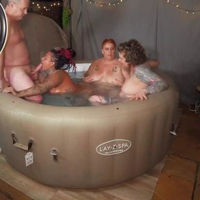 Hot tub Fun with 3 MIlfs and a DILF