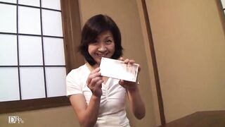 田舎の明るい農村熟女 三和久子 two