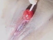 Me Masturbo con una paleta tutsi pop