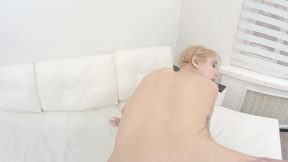 VR sex with petite blonde Team Mint