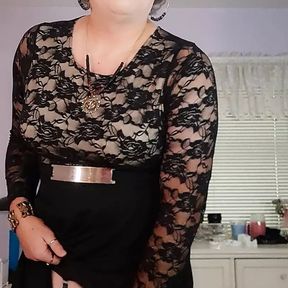 Hot and Horny T-Gilf Mommy Vicki needs a hot young stud!