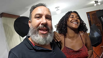 A novinha voltou e virou na casa com muita putaria - Giovanna Martinelly