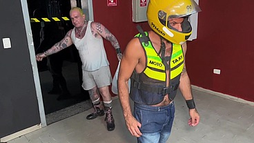MOTOBOY SAFADO PROVOU DO VERDADEIRO DOCE AO MEU LEITE