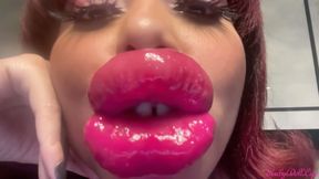 2/22/24 Growing XXXL Doll Lips