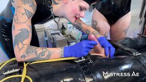 Shock Therapy: MistressAe &amp_ Lady Valeska&rsquo_s Livewire Fun