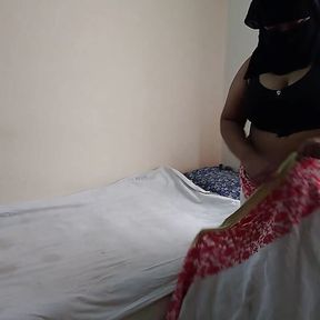 While Rajasthani BBW Naked grandma is showering &amp; wearing saree blouse The Grandson Gets Hot &amp; Fuck - Huge Cumsot on Bed