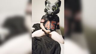 MILKING OFF FIRM UNTIL JISM ERUPTS