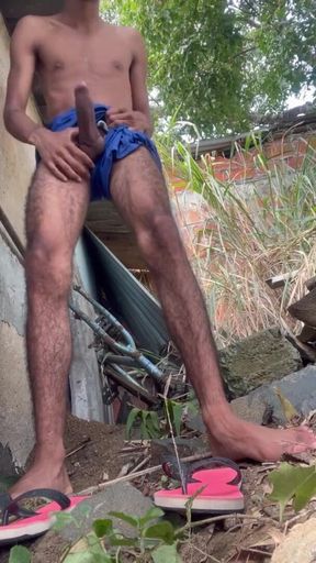 I Masturbate Behind the Neighbor's House