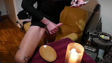 Je me branle pour un Fan, soumis, sur ses photos Mon ejaculation rien que ...