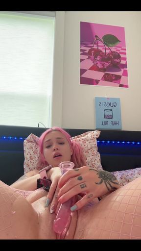 Explicit Nudes