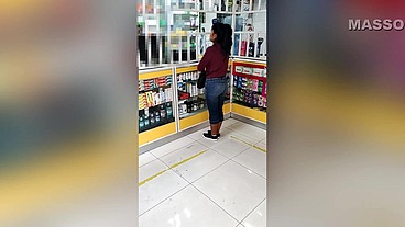 Sexo con el conductor de taxi, No tengo dinero para pagarte por el viaje pero podemos coger si deseas!