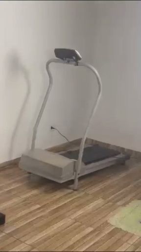 Esposa sendo punida por ser Sapeca no trabalho   Clip 1