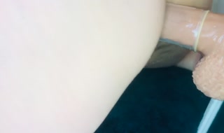 CUTE GIRL CUMS WITH HER DILDO