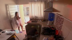 recebi o encanador so de camisolinha e muito a vontade pra provocar ele muito